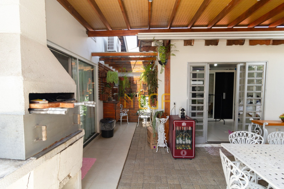 Imagens do imóveis CASA Á VENDA NO JARDIM ALVORADA