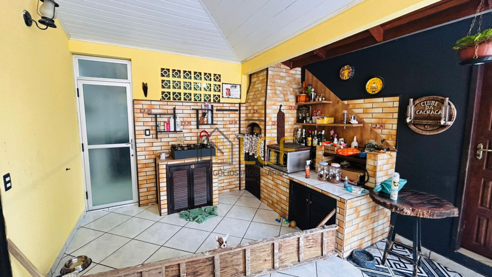 Imagens do imóveis CASA Á VENDA EM ITAPOÁ SANTA CATARINA
