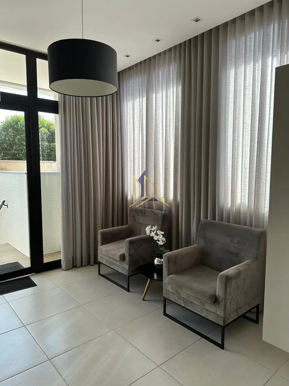 APARTAMENTO Á VENDA TORRE LUGANO