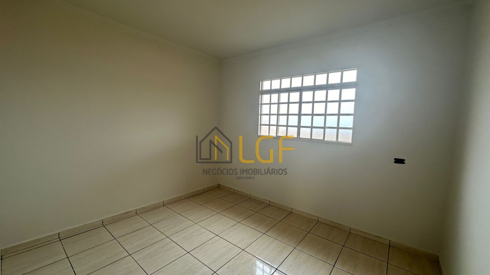 Imagens do imóveis CASA E MEIO TERRENO A VENDA NO JARIM NOVA CAMBÉ