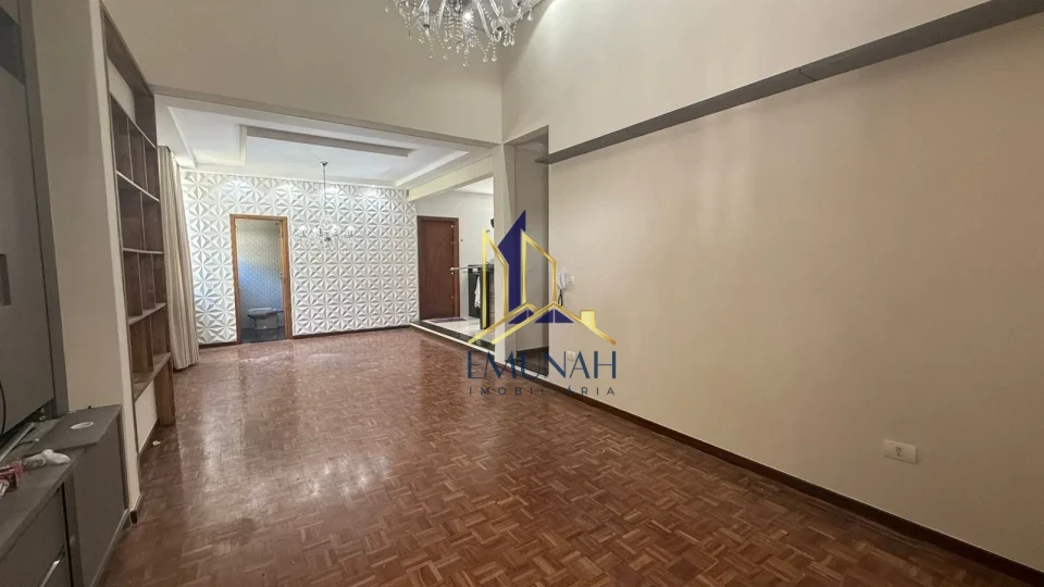 CASA Á VENDA NO JARDIM VILA RICA