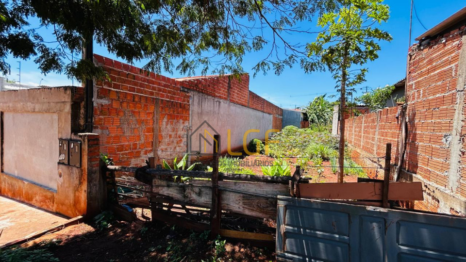 Imagens do imóveis CASA E TERRENO Á VENDA NO JARDIM EUROPA