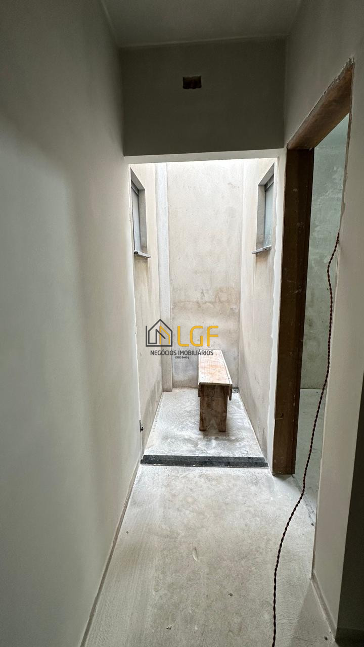 Imagens do imóveis CASA GEMINADA Á VENDA NO JARDIM VÔ ZEZINHO