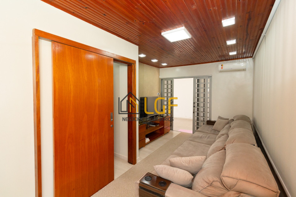 Imagens do imóveis CASA Á VENDA NO JARDIM ALVORADA