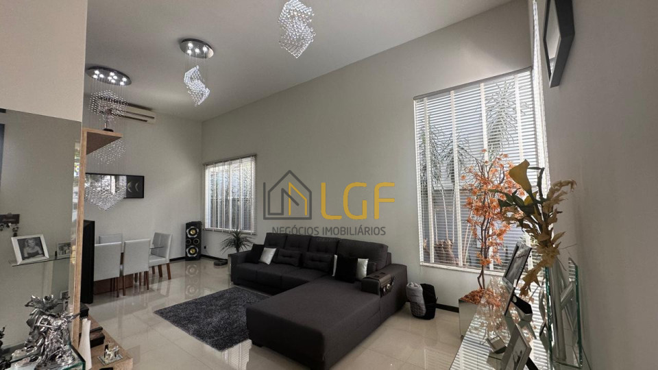 Imagens do imóveis CASA TERREA CONDOMINIO ROYAL FOREST