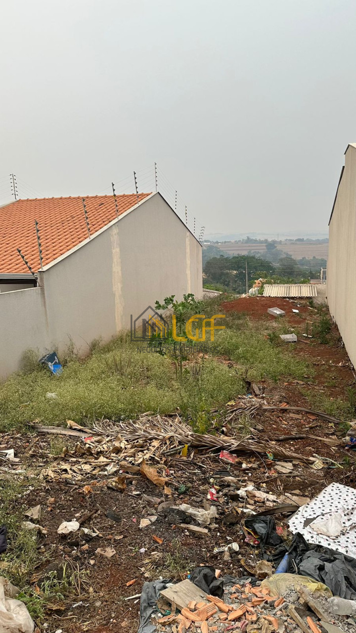 Imagens do imóveis CASA E MEIO TERRENO A VENDA NO JARIM NOVA CAMBÉ