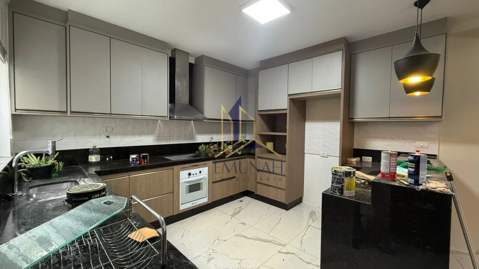 CASA Á VENDA NO JARDIM VILA RICA