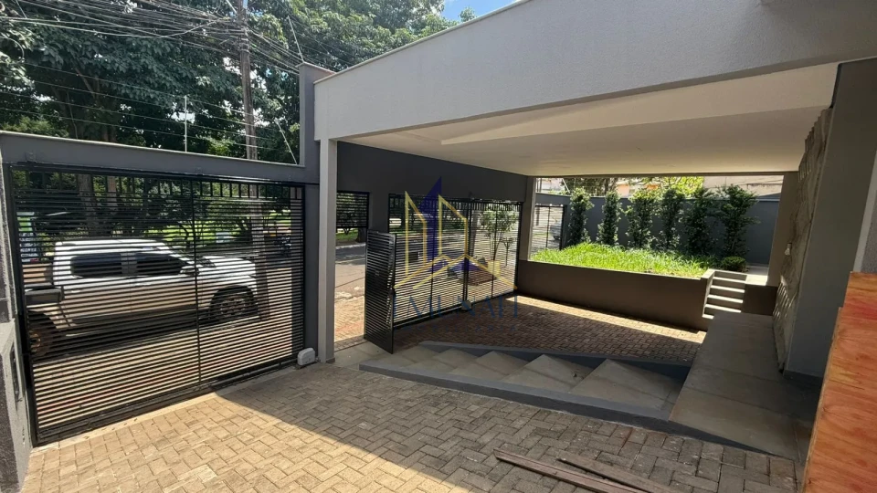 CASA Á VENDA NO JARDIM VILA RICA