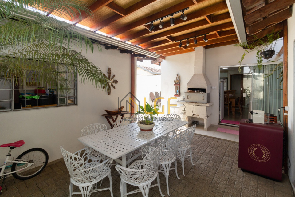 Imagens do imóveis CASA Á VENDA NO JARDIM ALVORADA