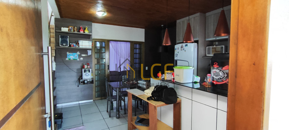 Imagens do imóveis CASA ASOBRADADA