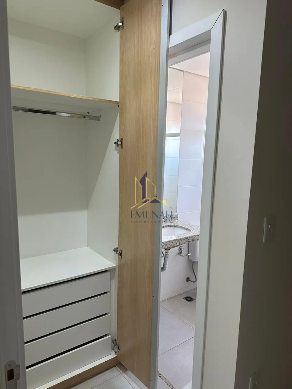 APARTAMENTO Á VENDA TORRE LUGANO