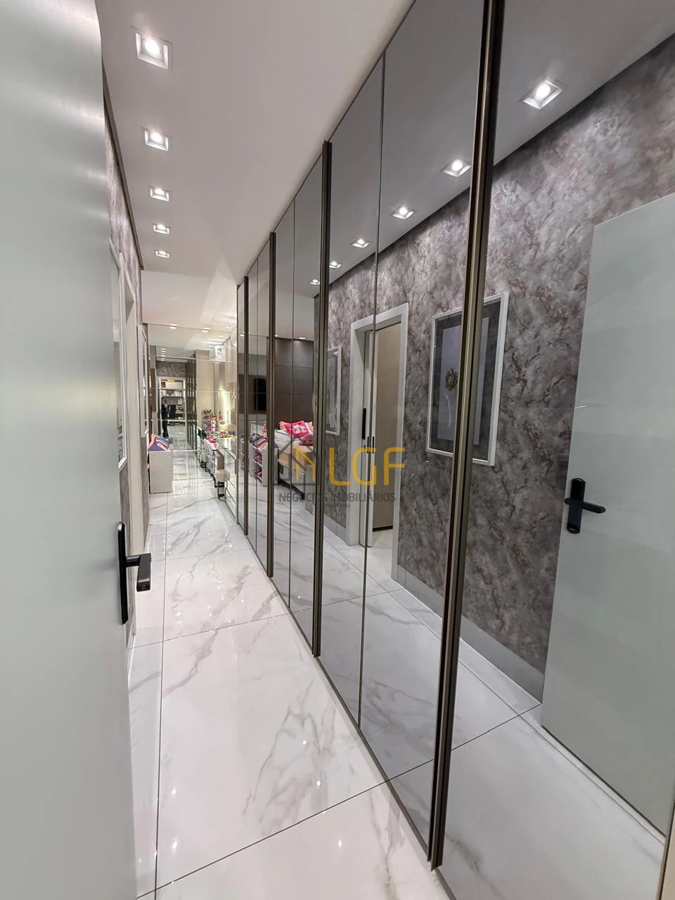 Imagens do imóveis CONDOMINIO VILLAGIO DO ENGENHO