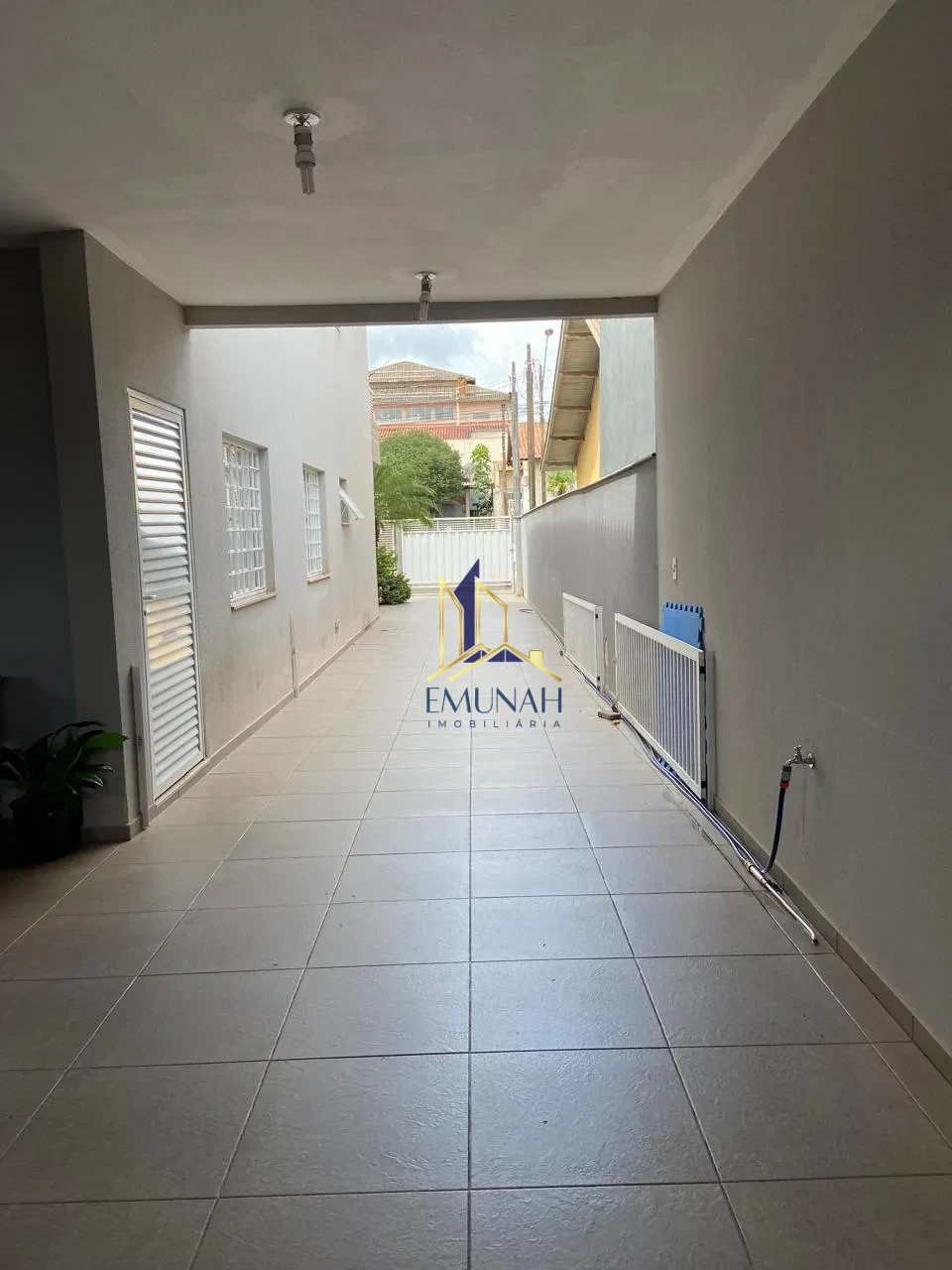 Imagens do imóveis CASA SOBRADADA DUAS UNIDADES INDEPENDENTES A VENDA