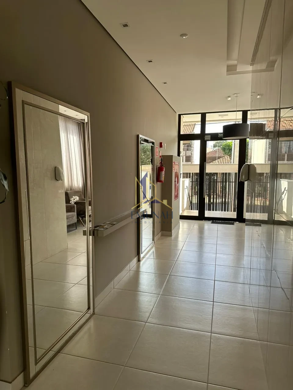 APARTAMENTO Á VENDA TORRE LUGANO