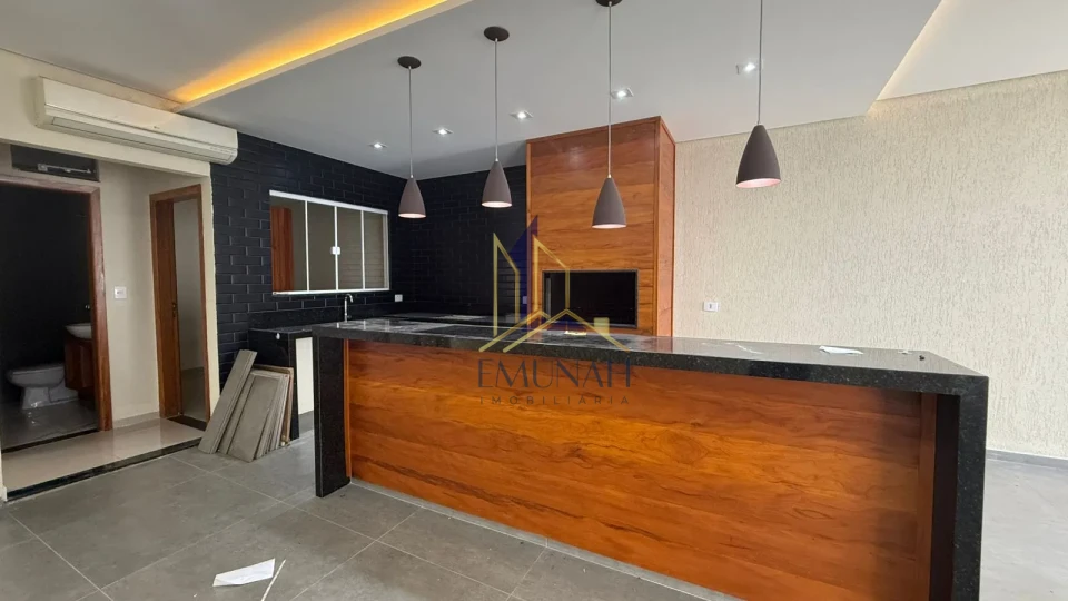 CASA Á VENDA NO JARDIM VILA RICA