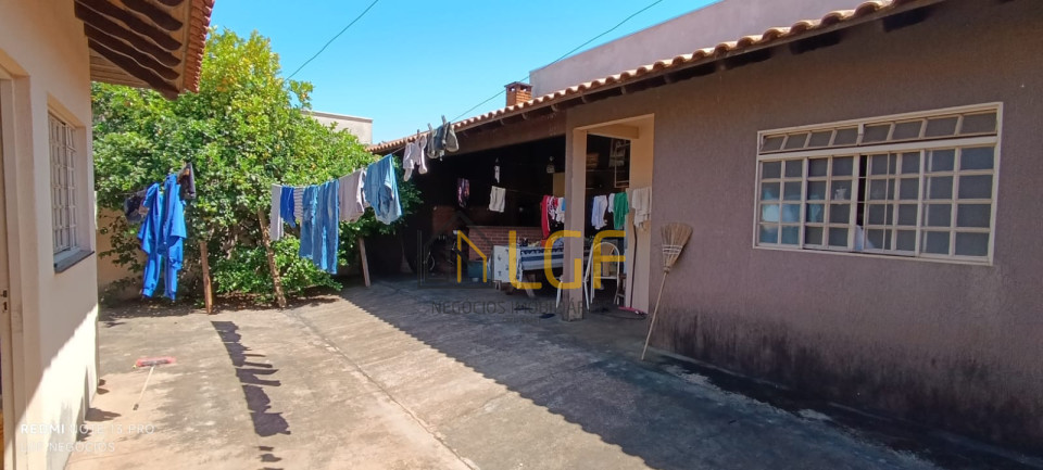 Imagens do imóveis CASA TERREA A VENDA