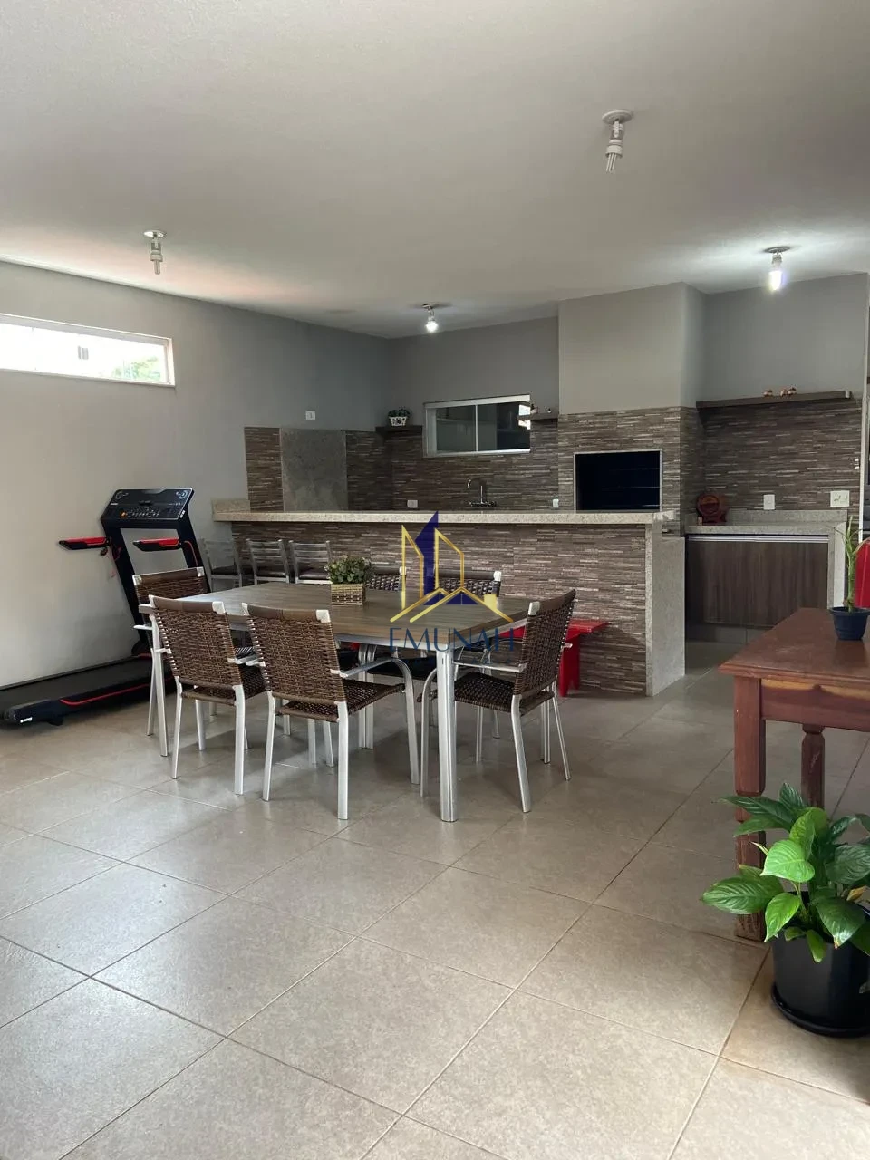 Imagens do imóveis CASA SOBRADADA DUAS UNIDADES INDEPENDENTES A VENDA