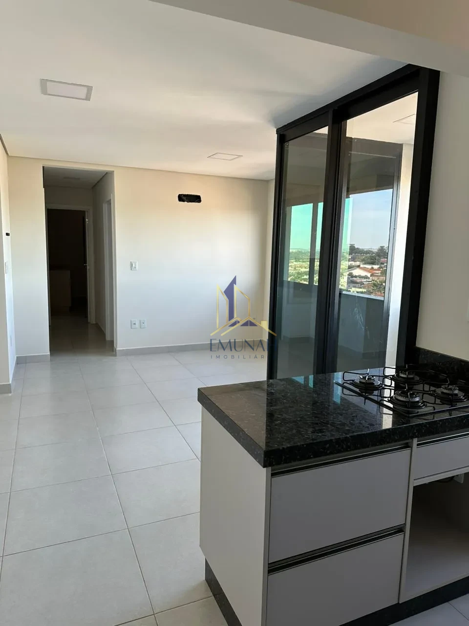 APARTAMENTO Á VENDA TORRE LUGANO
