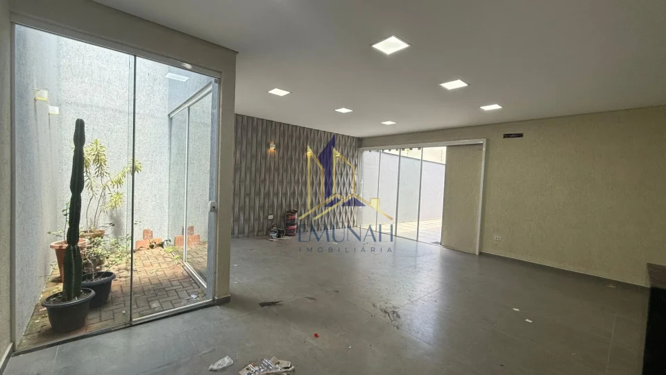 CASA Á VENDA NO JARDIM VILA RICA