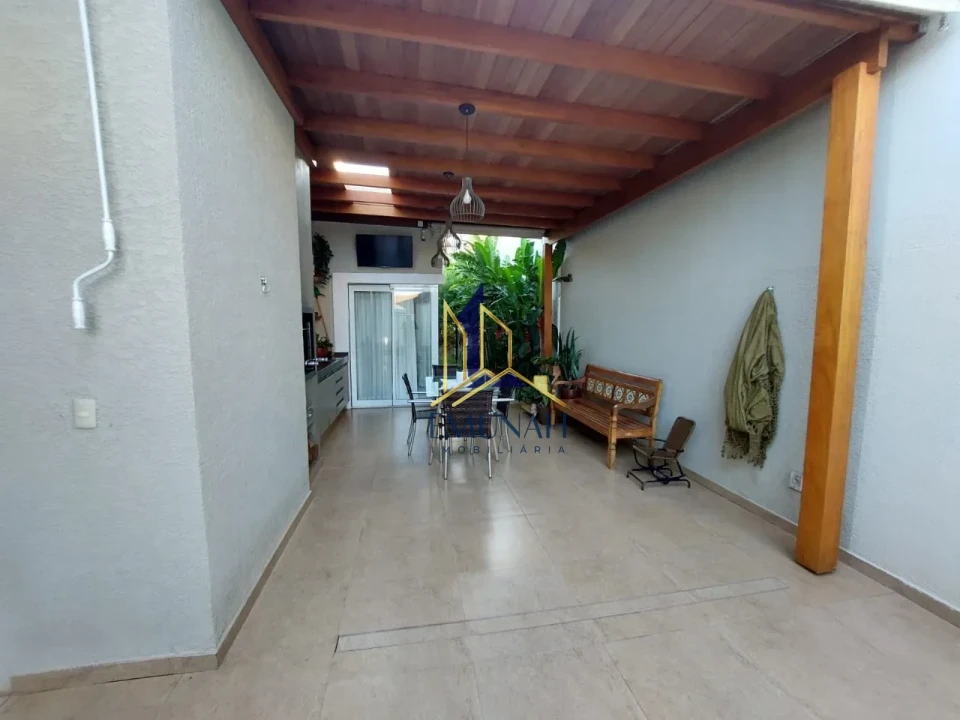 CASA Á VENDA CONDOMINIO ROYAL FOREST