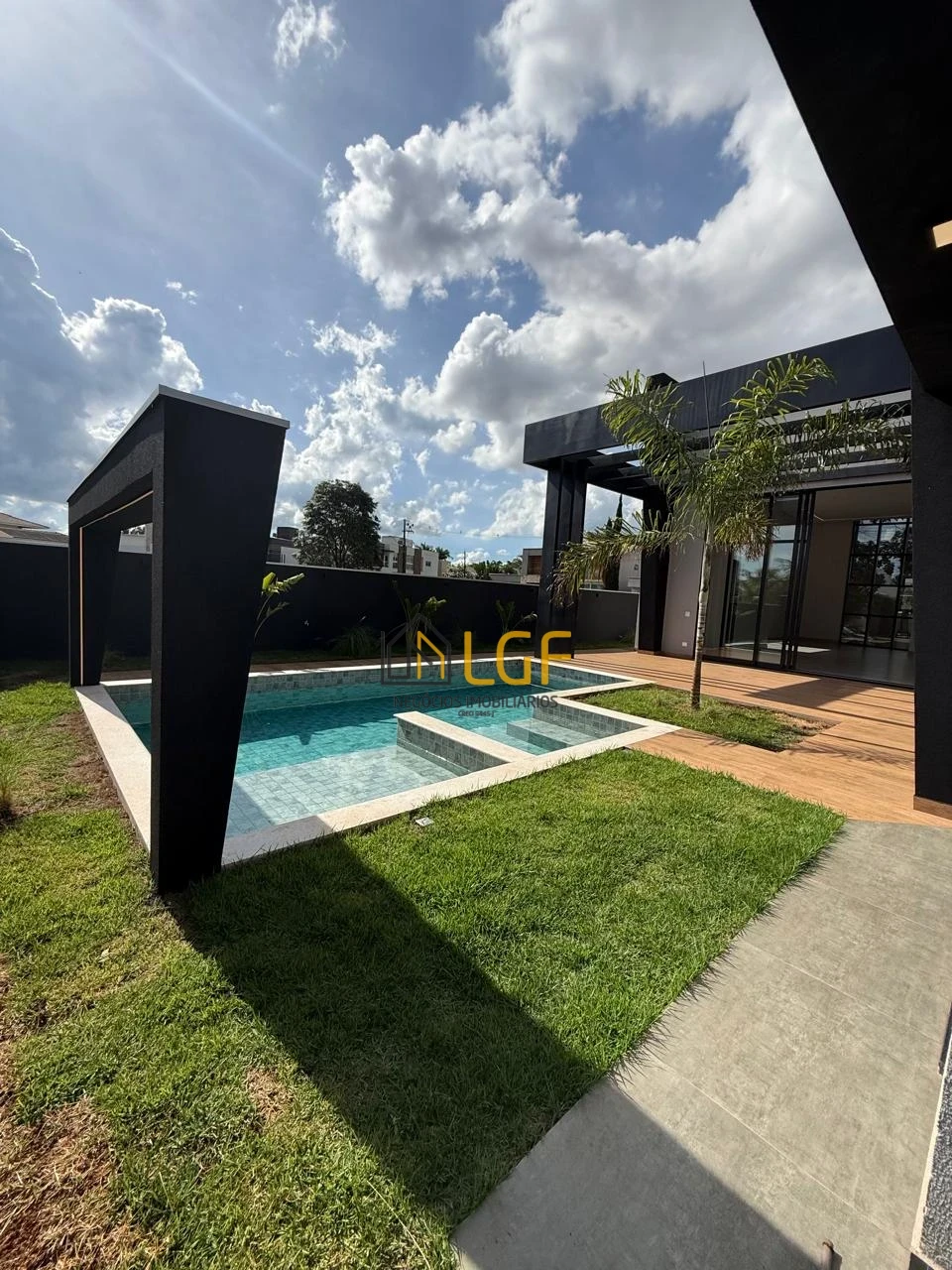 Imagens do imóveis CASA NO CONDOMINIO VILLAGIO DO ENGENHO