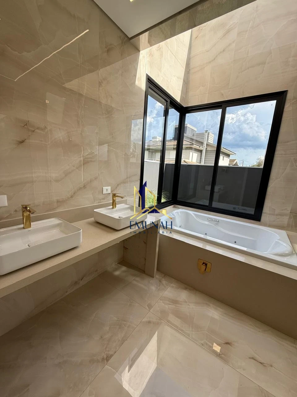 Imagens do imóveis CASA NO CONDOMINIO VILLAGIO DO ENGENHO