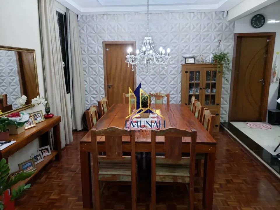CASA Á VENDA NO JARDIM VILA RICA