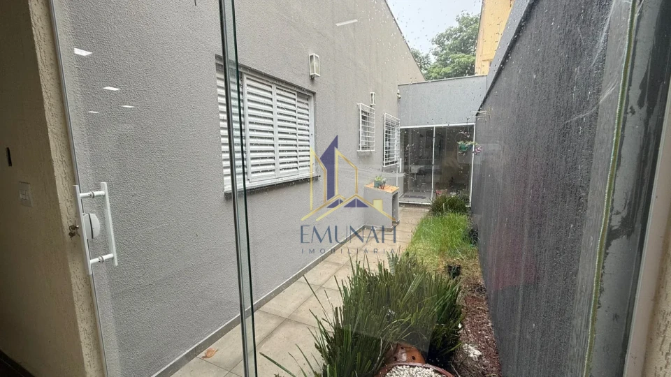 CASA Á VENDA NO JARDIM VILA RICA