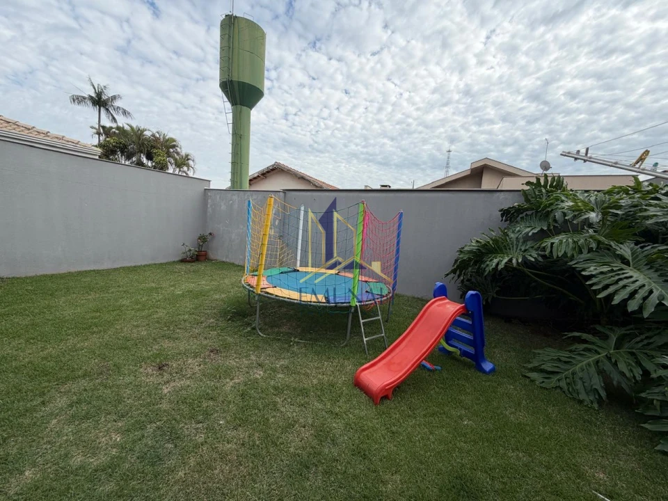 Imagens do imóveis Casa Em Condomínio À Venda Condominio Portal Das Flores Rolandia
