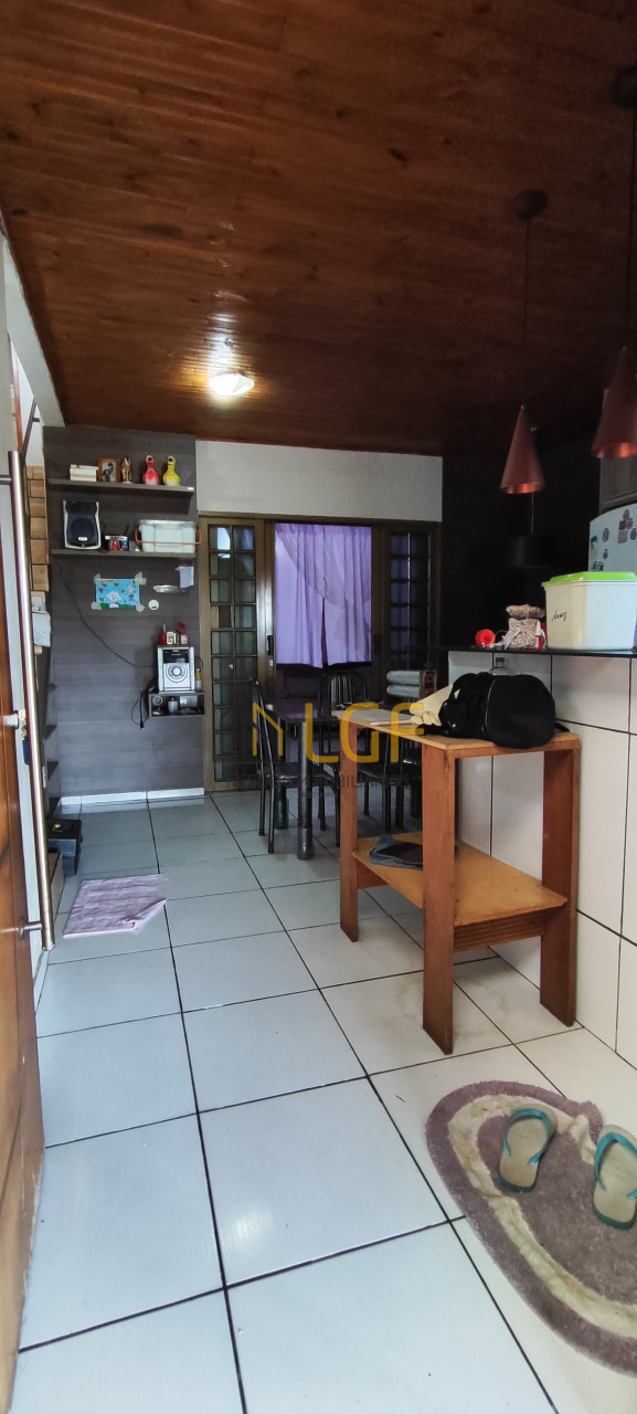 Imagens do imóveis CASA ASOBRADADA