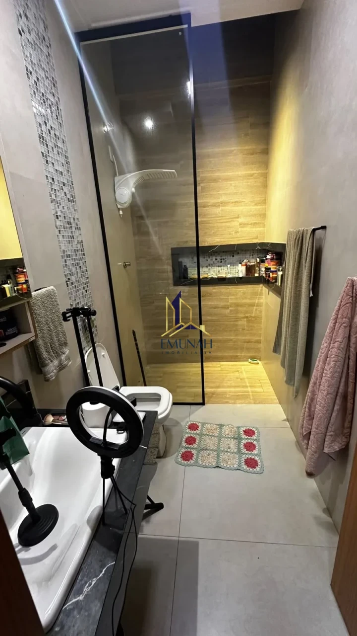 CASA COM ESPAÇO PARA EVENTOS