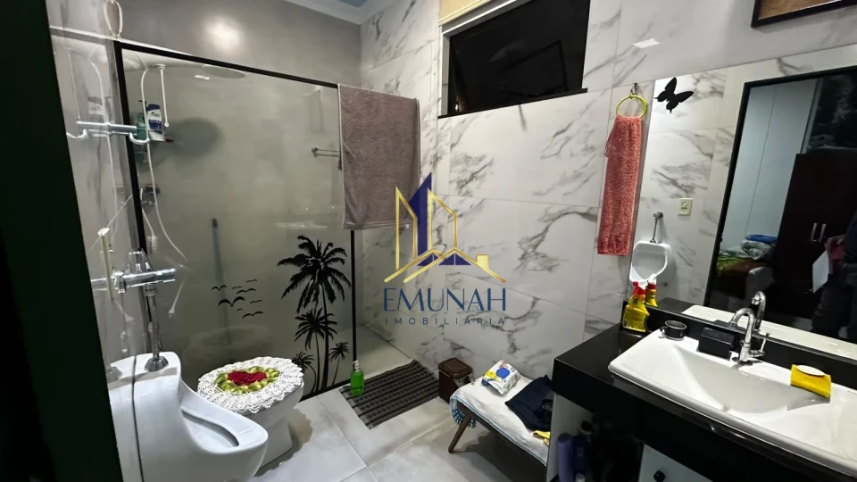 CASA COM ESPAÇO PARA EVENTOS