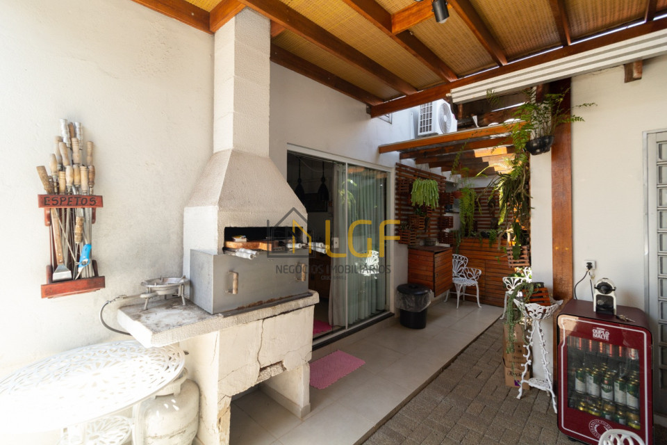 Imagens do imóveis CASA Á VENDA NO JARDIM ALVORADA