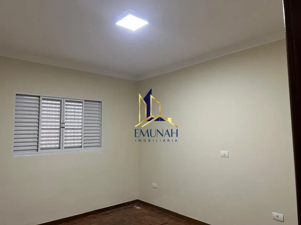 CASA Á VENDA NO JARDIM VILA RICA