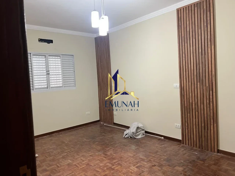 CASA Á VENDA NO JARDIM VILA RICA