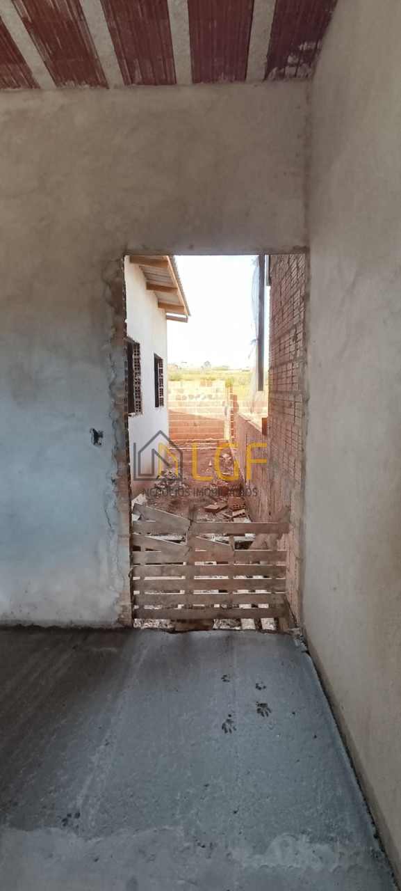 Imagens do imóveis CASA GEMINADA