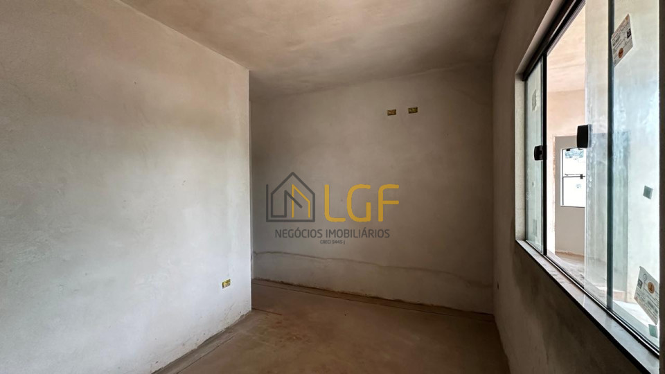 CASA GEMINADA Á VENDA NO JARDIM VÔ ZEZINHO