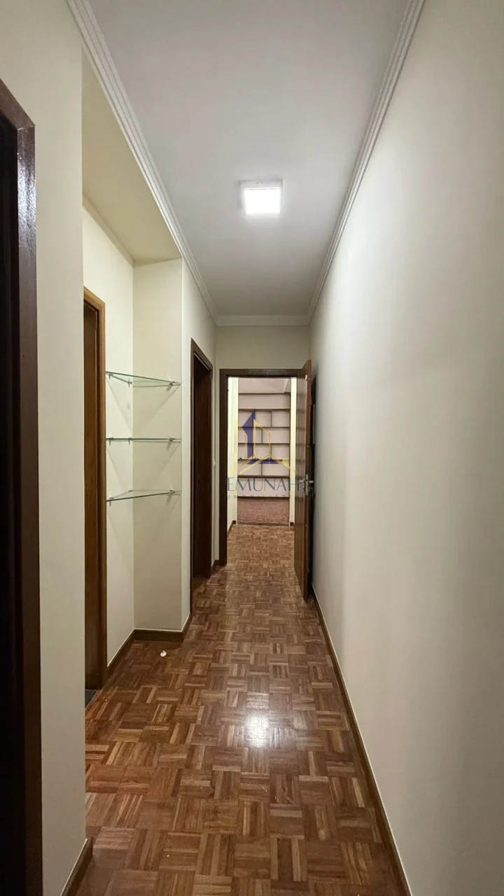 CASA Á VENDA NO JARDIM VILA RICA