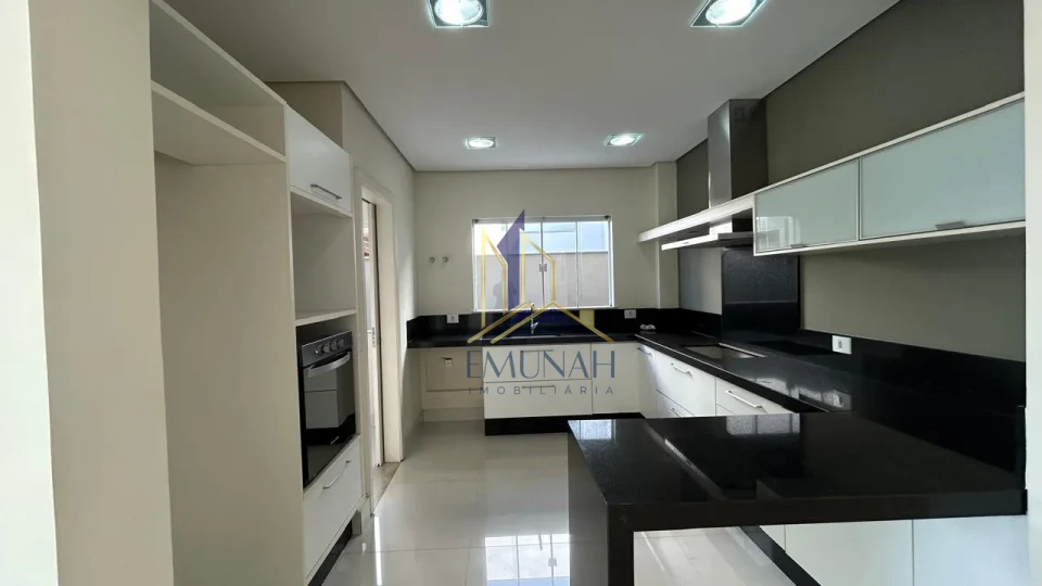 CONDOMINIO ROYAL FOREST