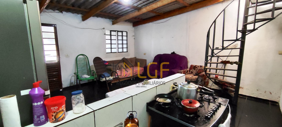 Imagens do imóveis CASA ASOBRADADA