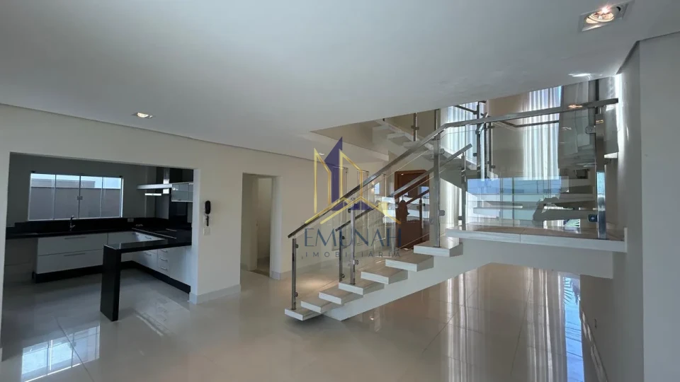 CONDOMINIO ROYAL FOREST