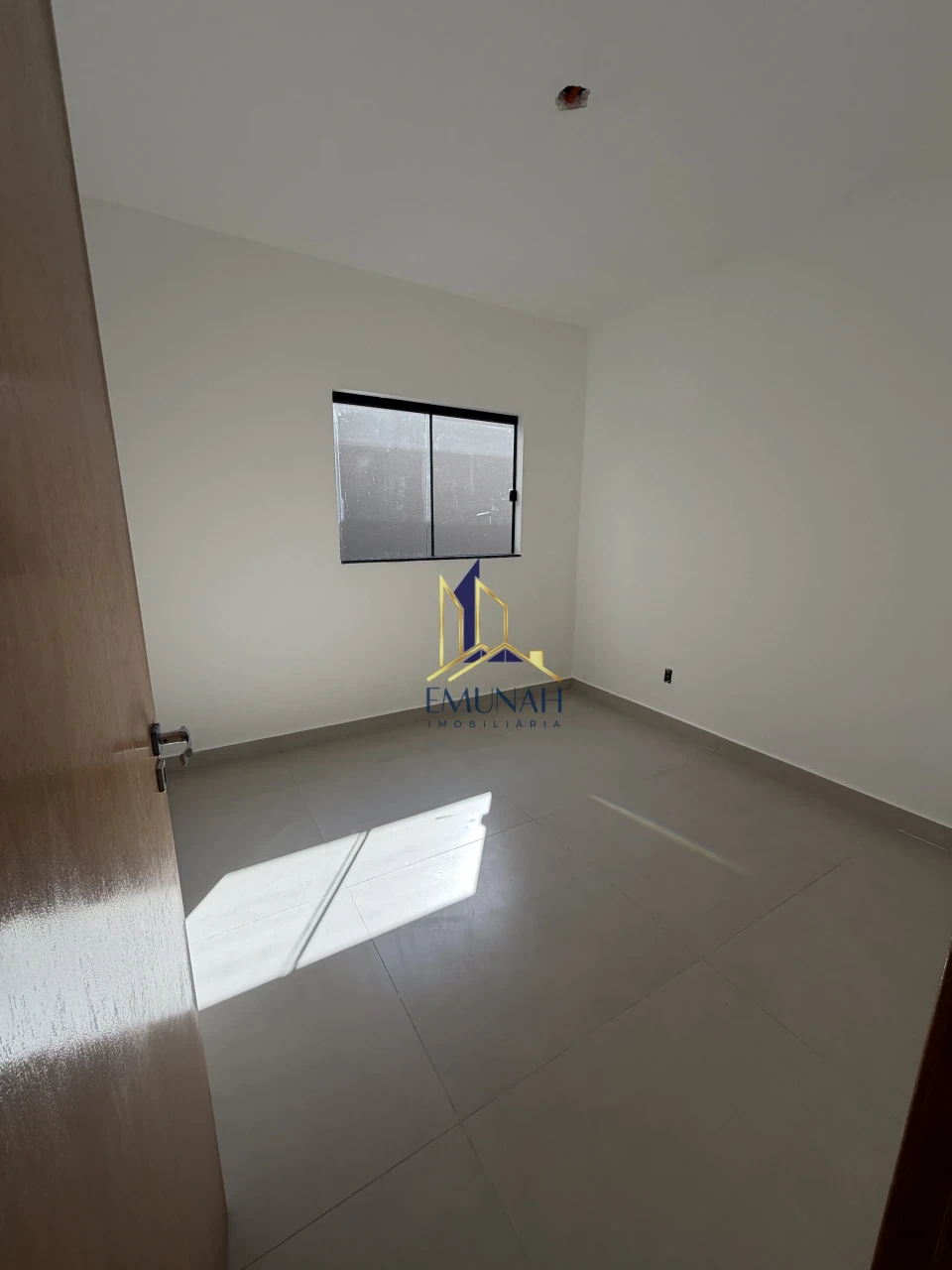 Imagens do imóveis CASA GEMINADA A VENDA NO COLUMBIA