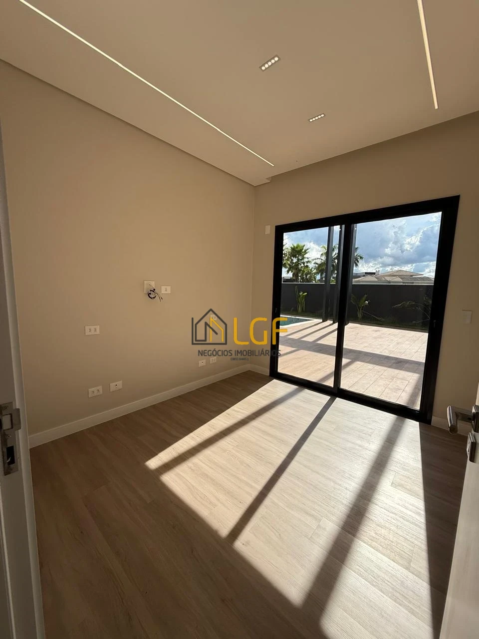 Imagens do imóveis CASA NO CONDOMINIO VILLAGIO DO ENGENHO