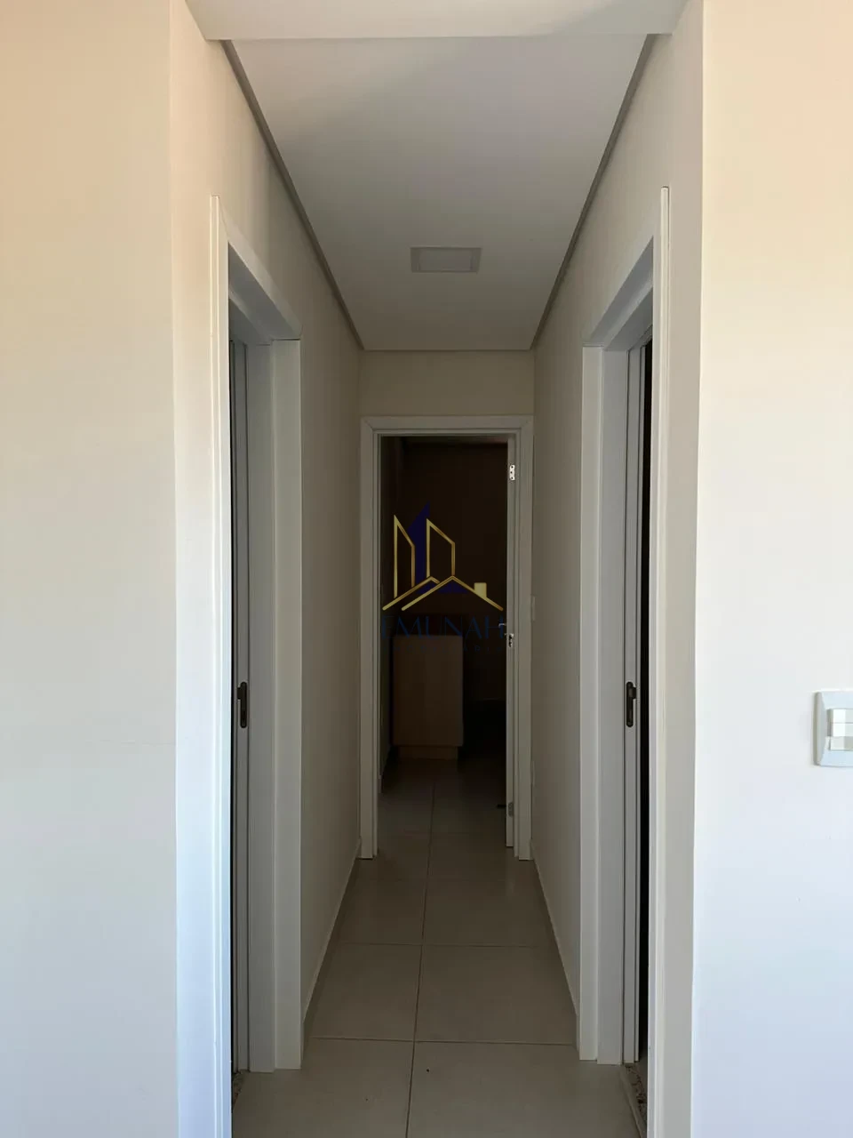 APARTAMENTO Á VENDA TORRE LUGANO