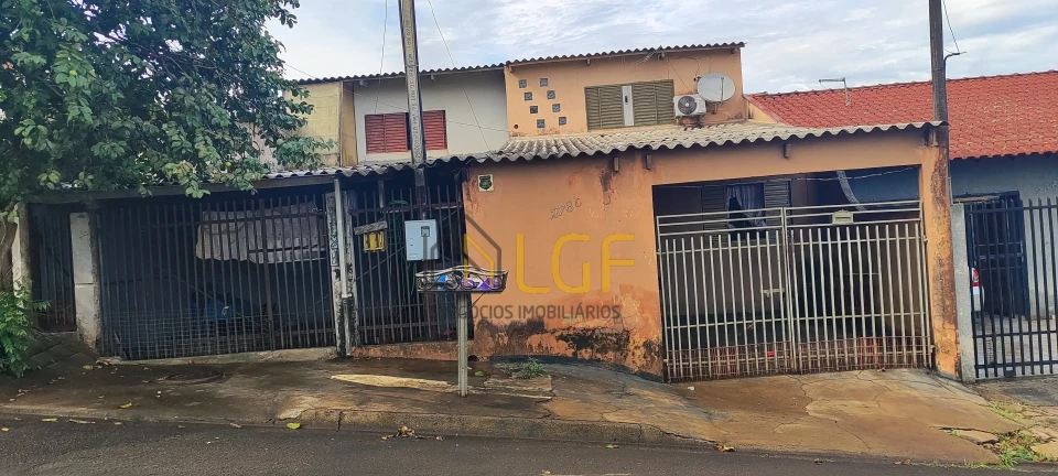 Imagens do imóveis CASA ASOBRADADA