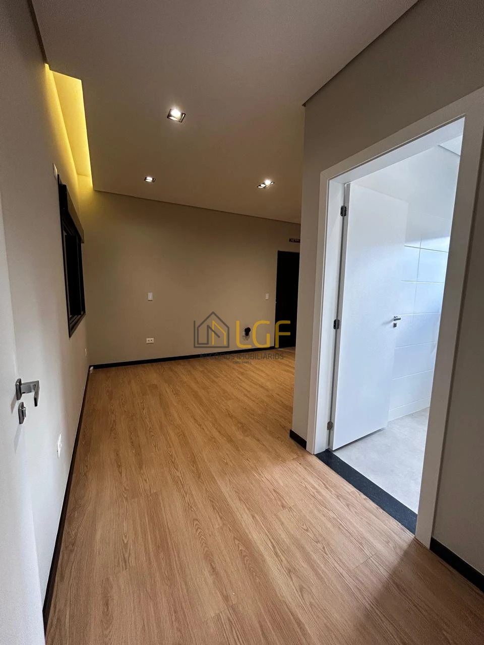 Imagens do imóveis Casa Em Condomínio À Venda Condiminio Bellevie Cambé