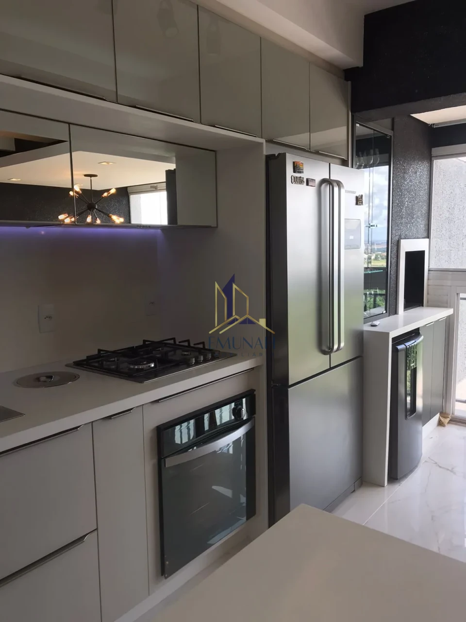 APARTAMENTO Á VENDA TODO MOBILIADO EM LONDRINA
