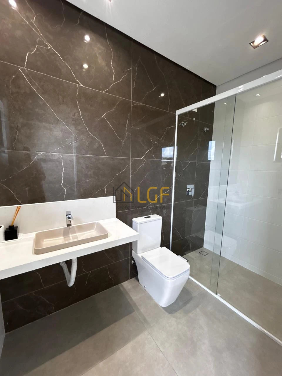 Imagens do imóveis Casa Em Condomínio À Venda Condiminio Bellevie Cambé