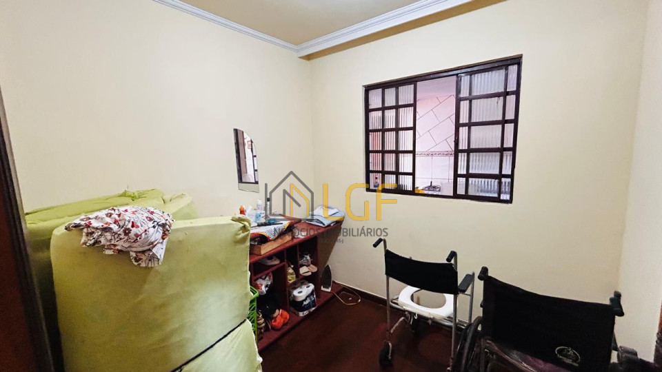 Imagens do imóveis CASA TERREA JARDIM ITAPOÁ