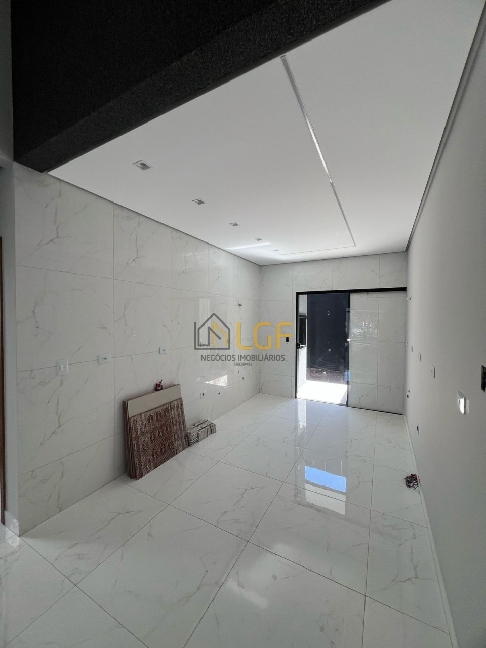 Imagens do imóveis CASA GEMINADA JARDIM GOLDEM PARK